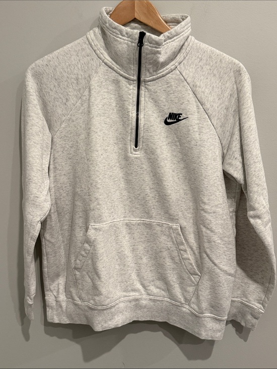 Nike Tops - Nike Women’s Sportswear Club 1/2-Zip Fleece Top